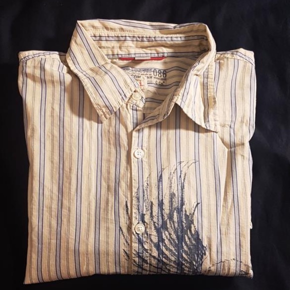 NWOT GUESS Men's Casual Striped Button Up Shirt with Eagle Print - Large - Picture 2 of 9